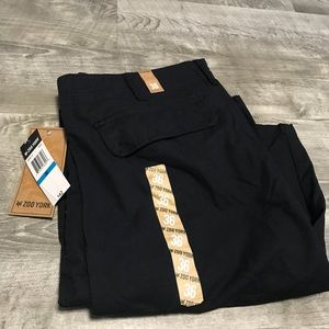 Men’s black cargo shorts
